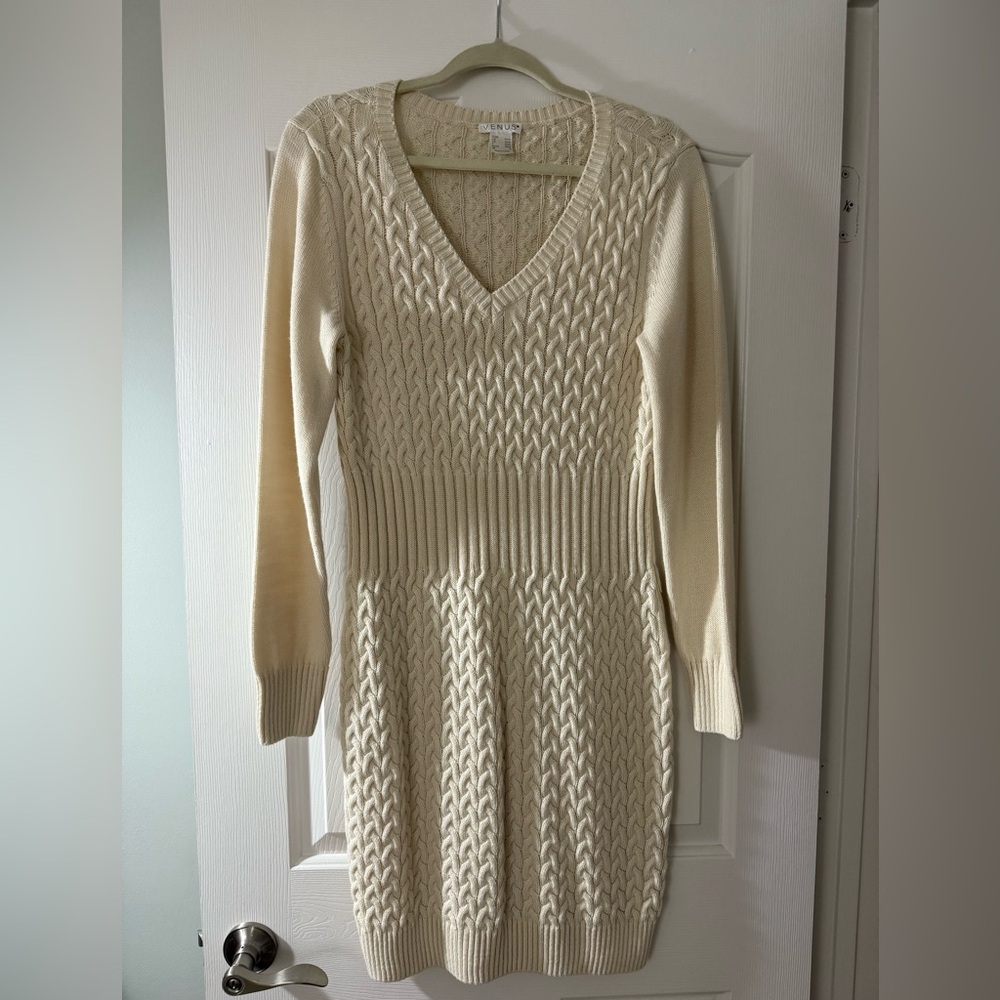 VENUS Ivory Cable Knit Sweater Dress Size Large NWOT